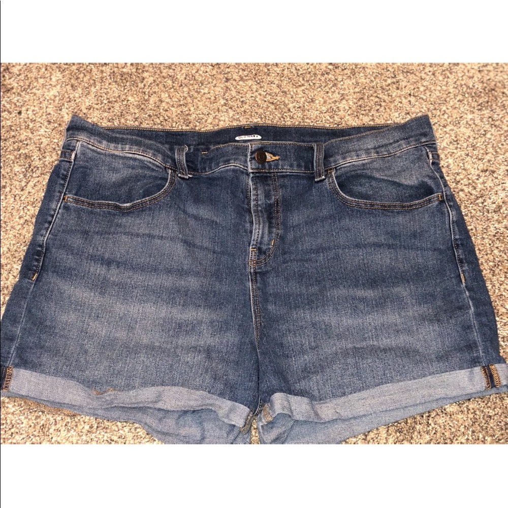 Old navy jean shorts size 16